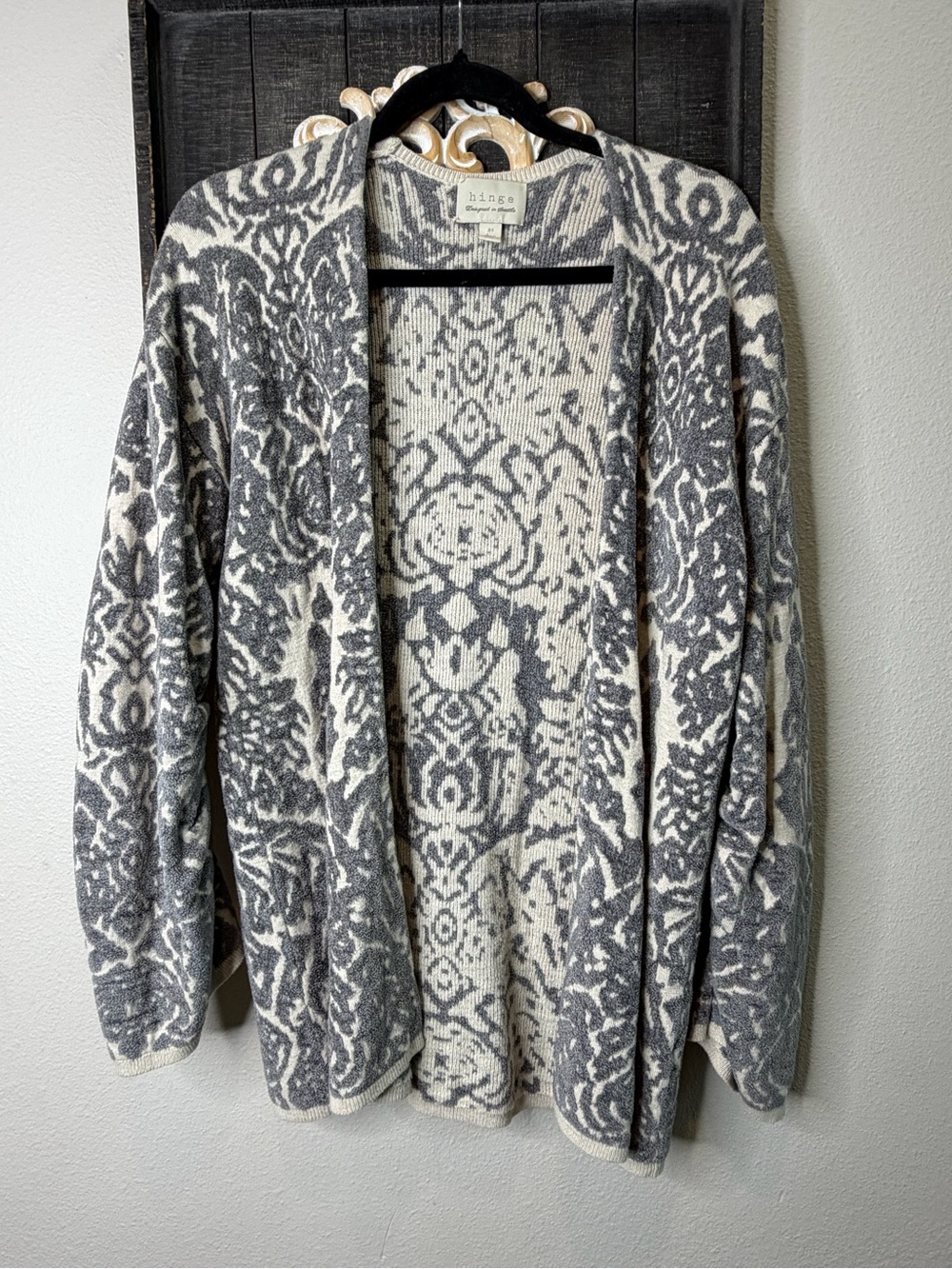 hinge Jacquard Gray and Cream Open-Front Patterned Cardigan